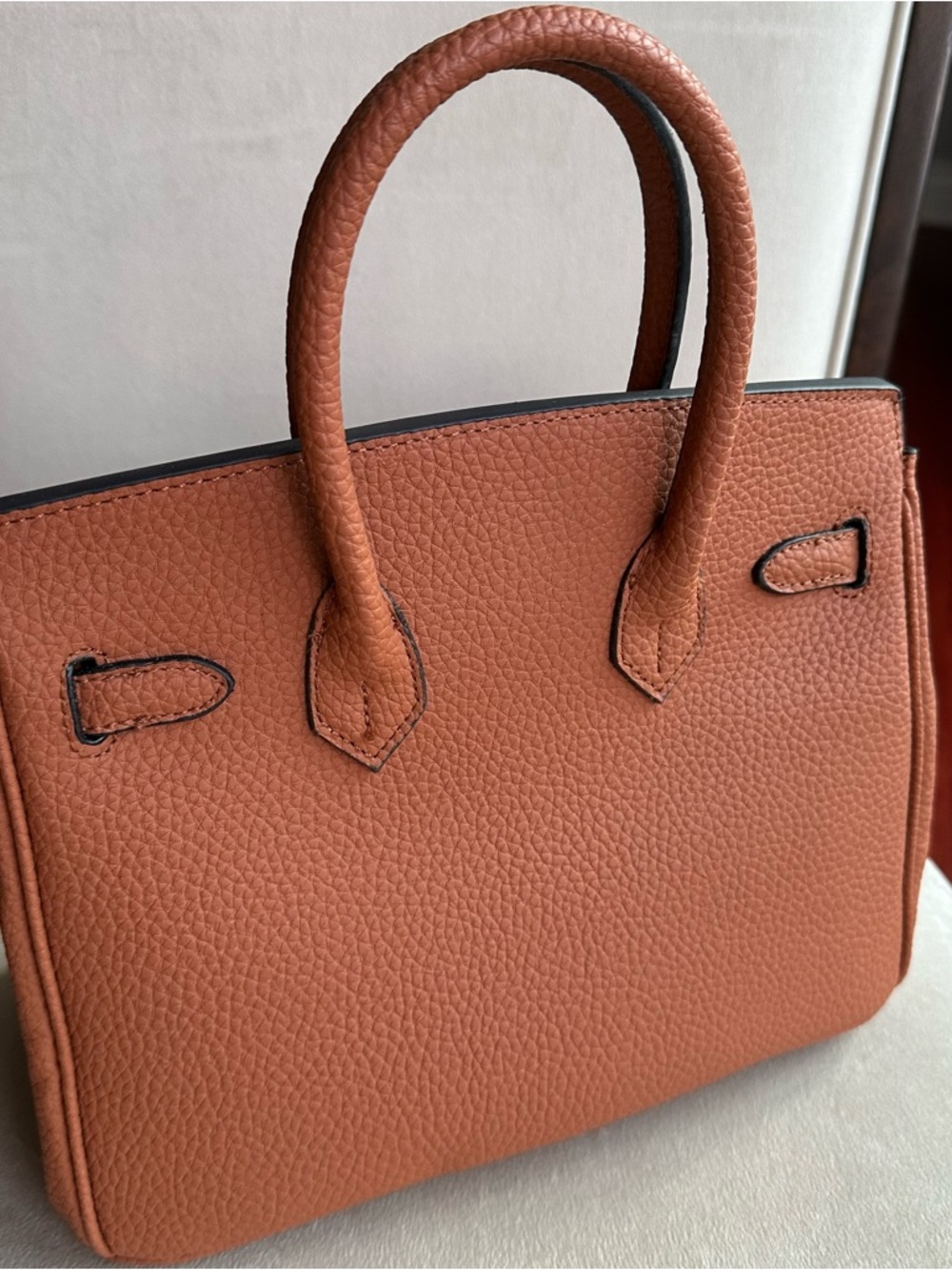 Caramel Structured Top Handle Bag | Gold Hardware | Chic Classic Style - Picture 3 of 17